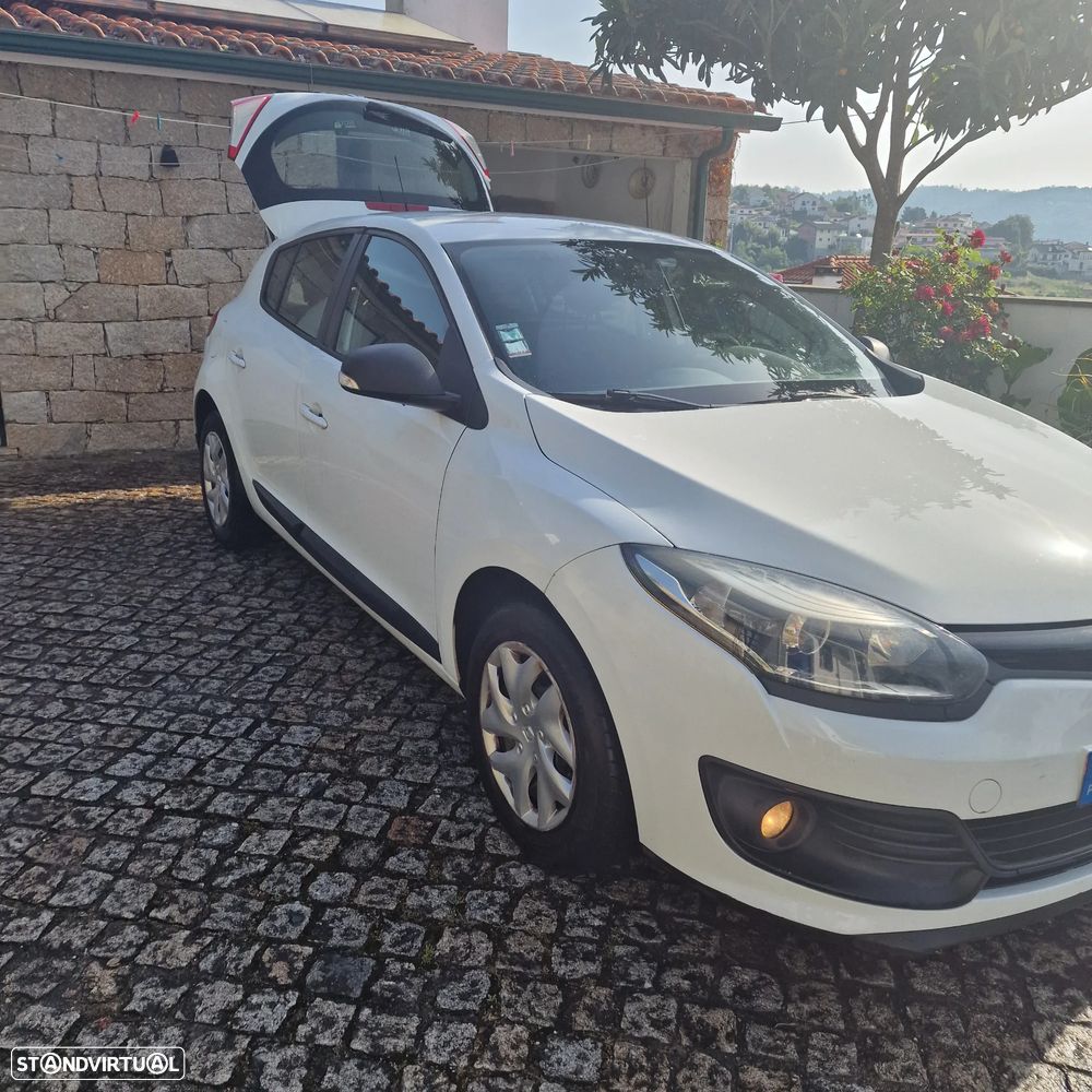 Renault Mégane 1.5 dCi Confort - 4