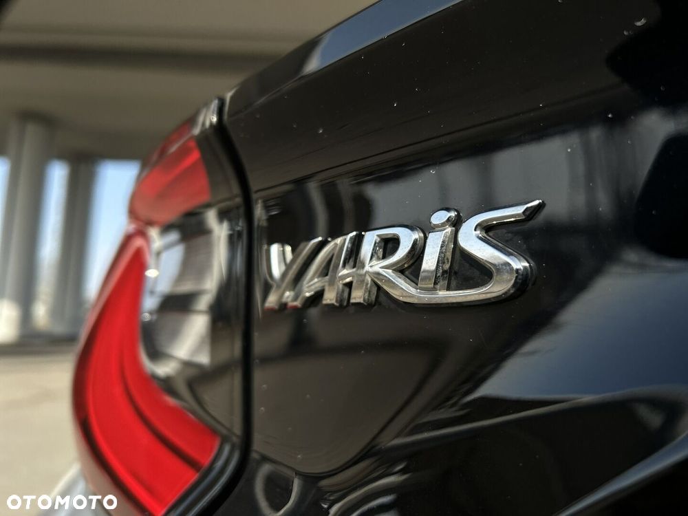 Toyota Yaris Hybrid 1.5 Executive - 12