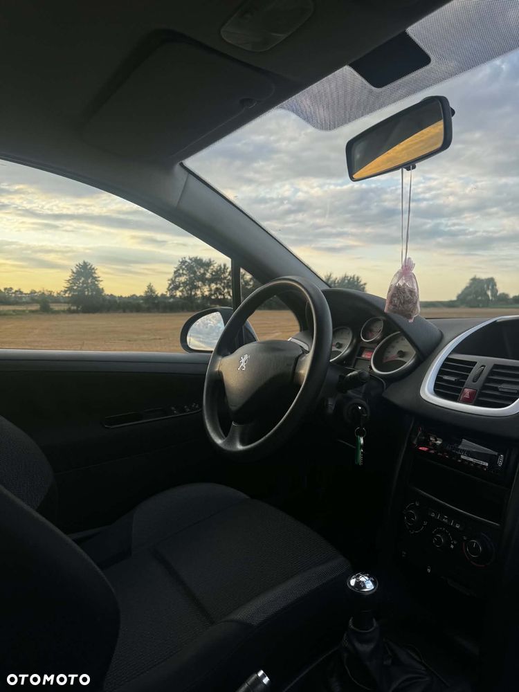 Peugeot 207 1.4 Trendy - 17