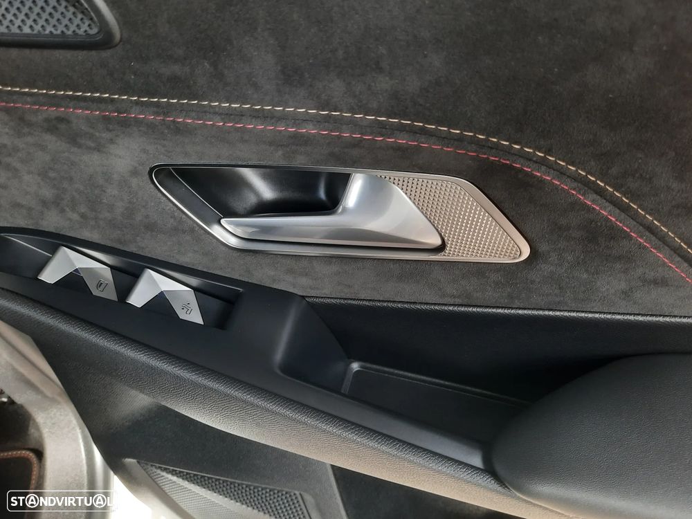 DS DS7 Crossback E-Tense Performance Line+ EAT8 - 43