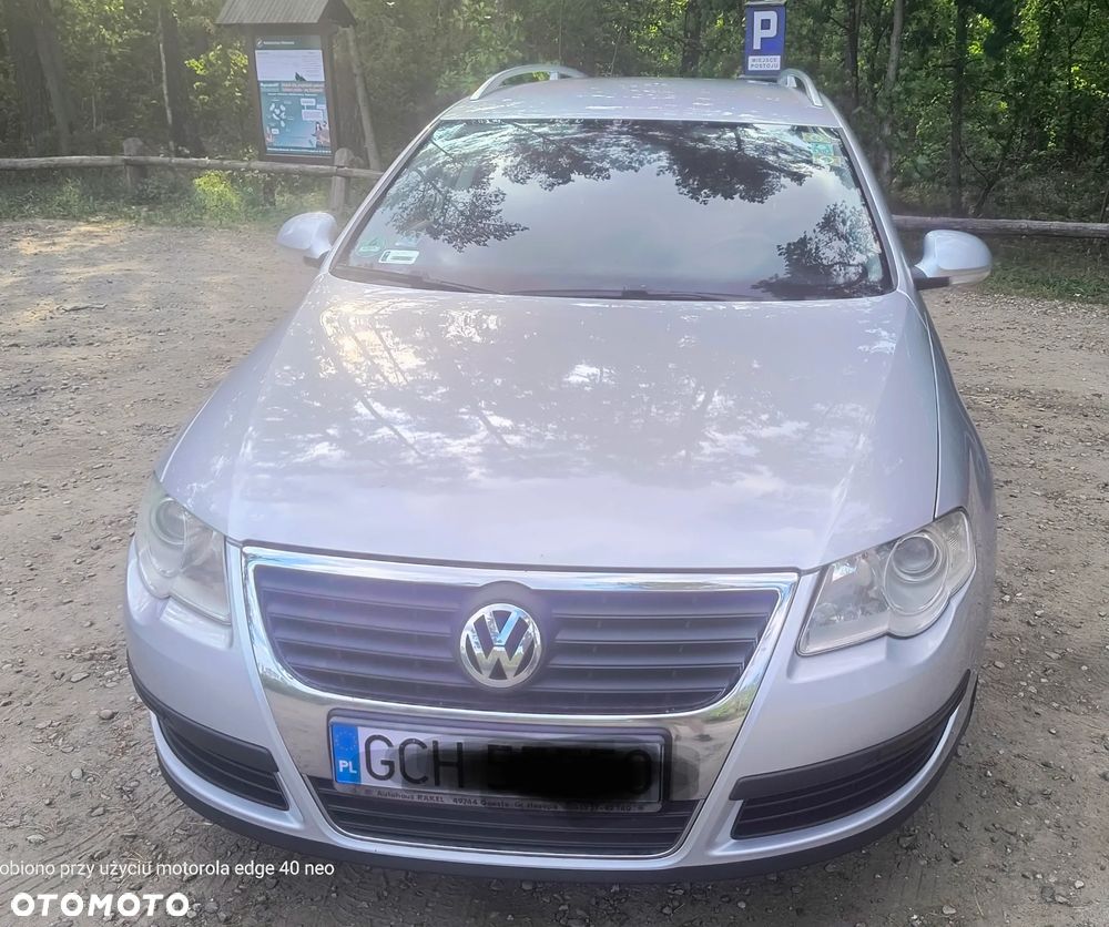 Volkswagen Passat 1.9 TDI DPF Highline - 2