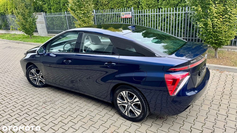 Toyota Mirai - 15