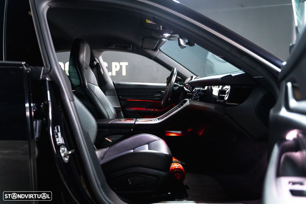 Porsche Taycan 4S - 17