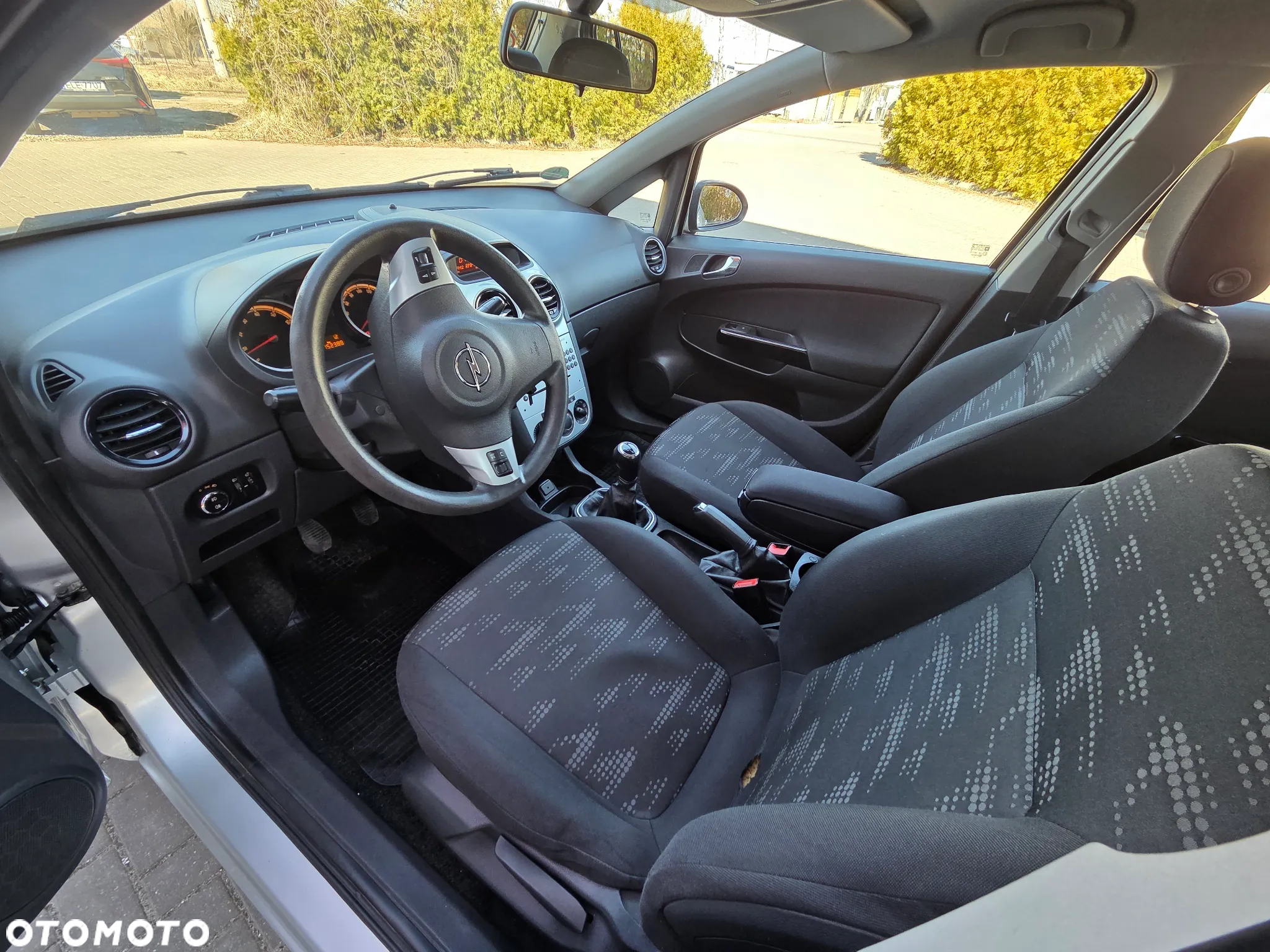 Opel Corsa 1.2 16V Catch me - 20
