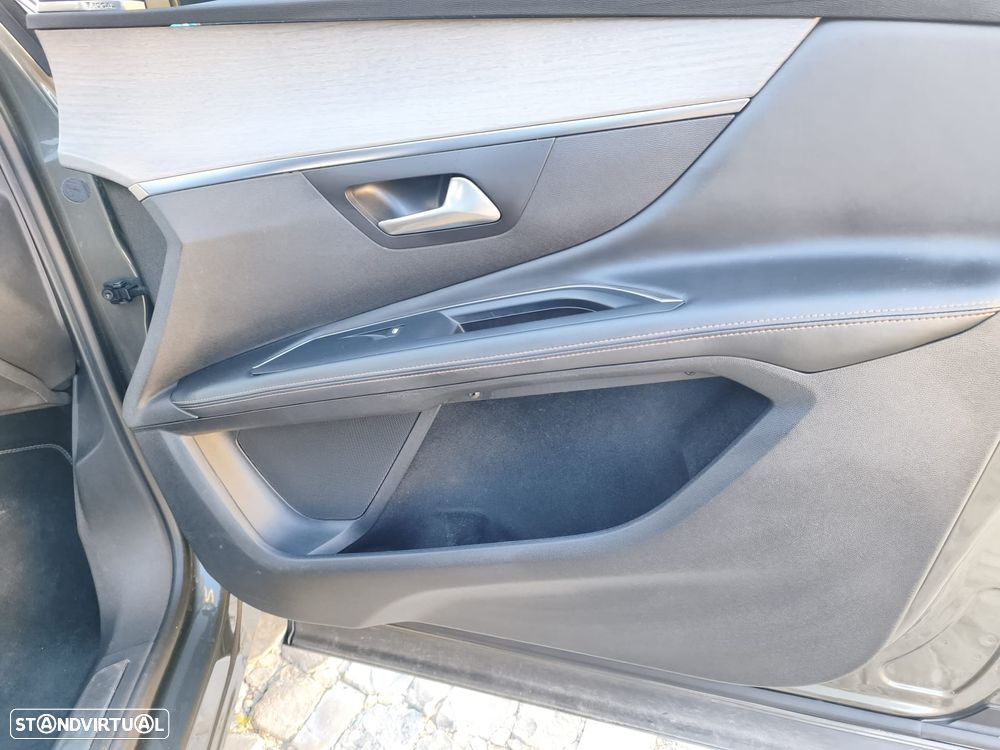 Peugeot 3008 BlueHDi 180 Stop & Start EAT6 GT - 17