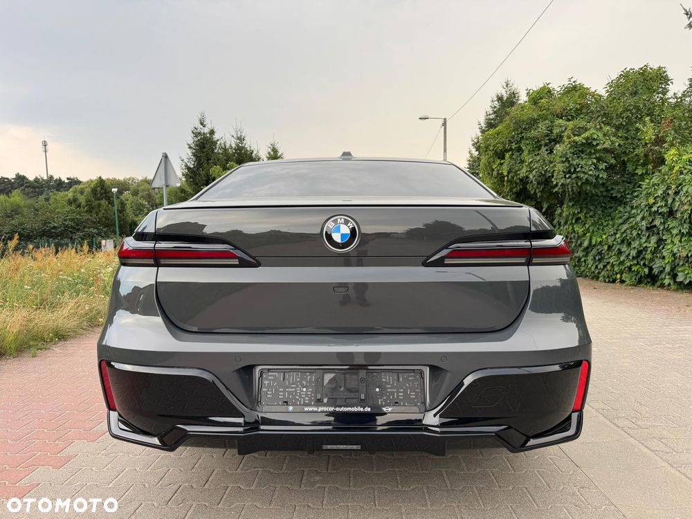 BMW Seria 7 740d xDrive mHEV Individual Edition sport - 10
