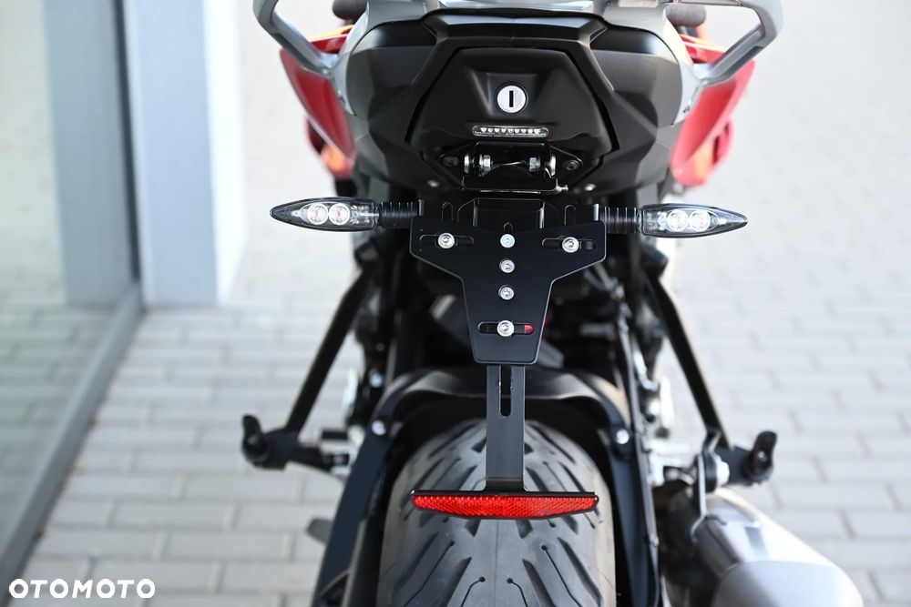 BMW XR - 21