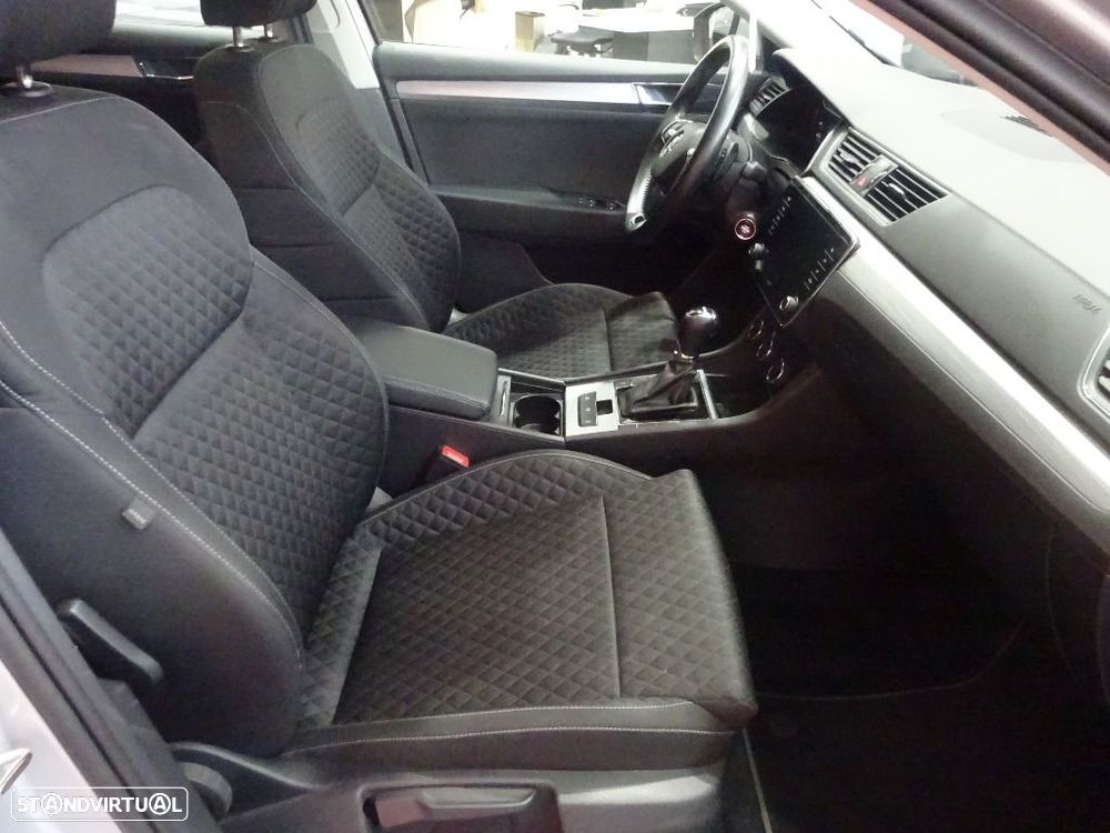 Skoda Superb Break 2.0 TDI Ambition DSG - 31