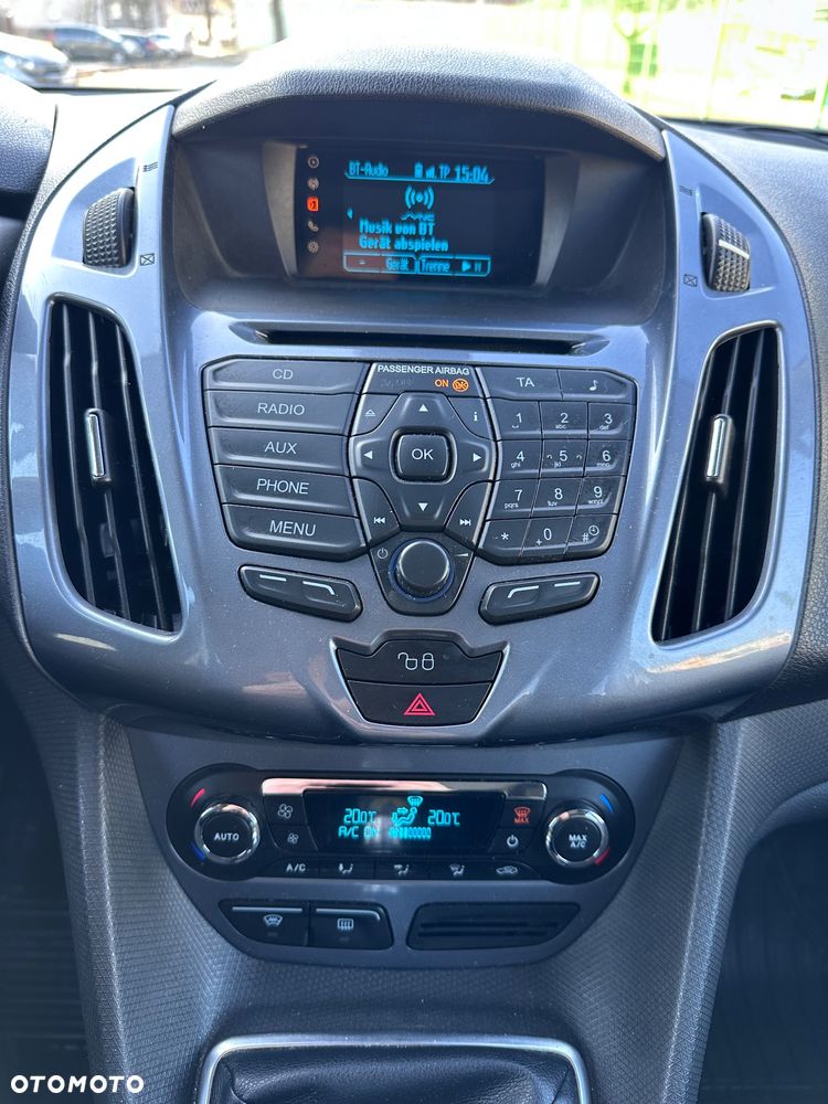 Ford Tourneo Connect 1.5 TDCi Start-Stop Titanium - 32