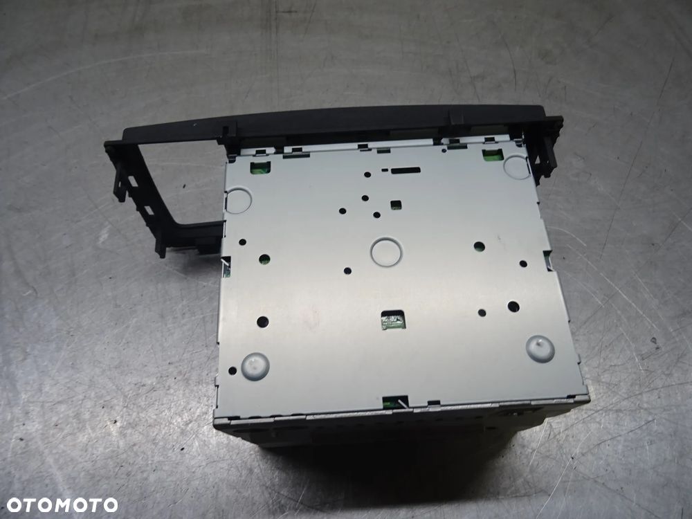 VOLVO S60 LIFT 2.4B RADIO RADIOODTWARZACZ 30797204 HU650 - 3