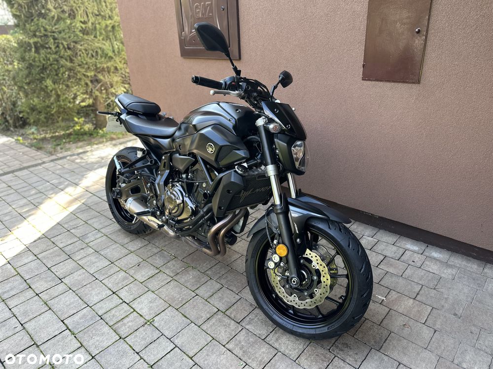 Yamaha MT - 3