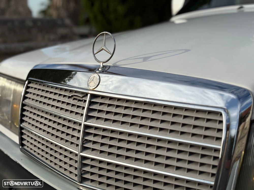 Mercedes-Benz W201 (1982-1993) 190 E 1.8 - 20