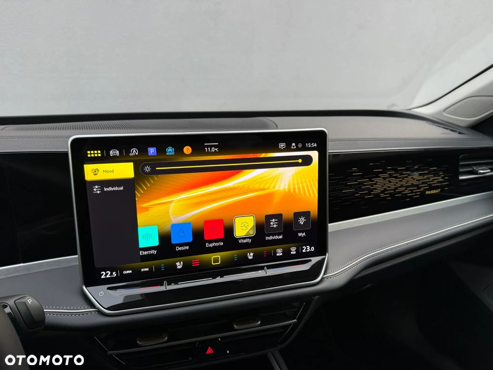 Volkswagen Passat - 22