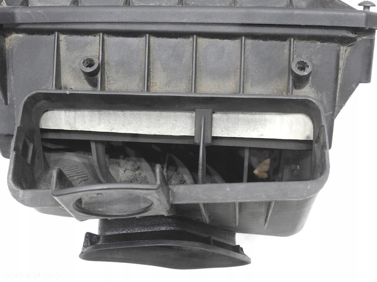 OBUDOWA FILTRA POWIETRZA AUDI A4 B7 2.0 TDI - 6
