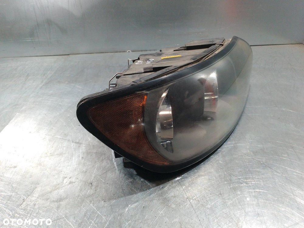 LAMPA PRAWA PRZÓD VOLVO V50 30698886   0301198204 - 8