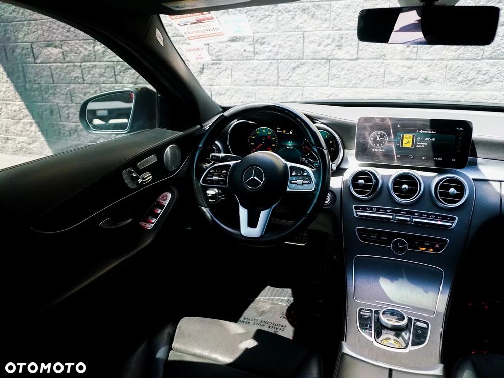 Mercedes-Benz Klasa C 300 9G-TRONIC AMG Line - 9