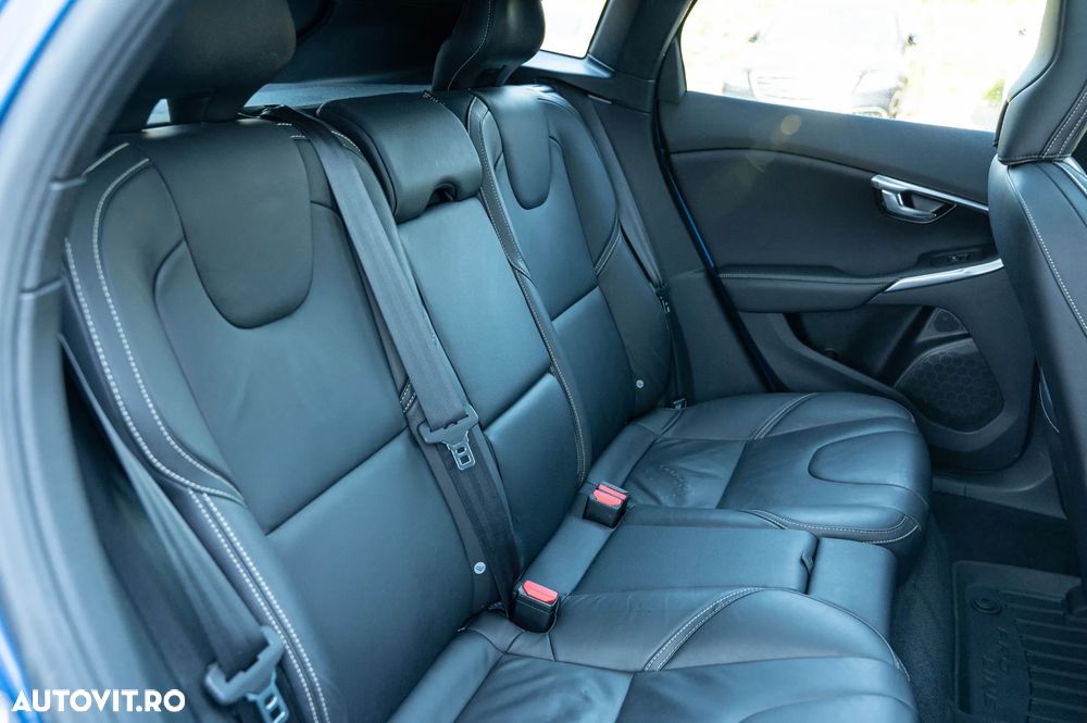 Volvo V40 T3 Geartronic RDesign - 9