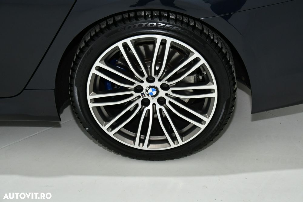 BMW M5 M550d xDrive AT - 32