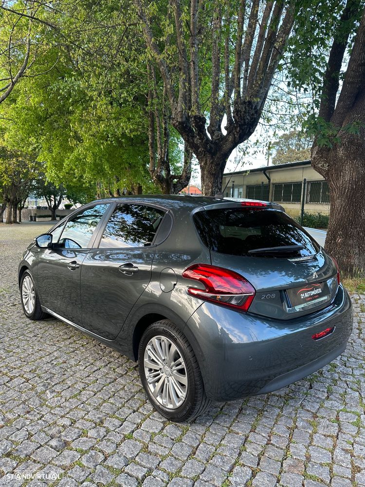Peugeot 208 1.2 PureTech Style - 13