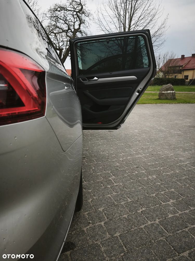 Volkswagen Passat 2.0 TDI SCR (BlueMotion Technology) Highline - 17
