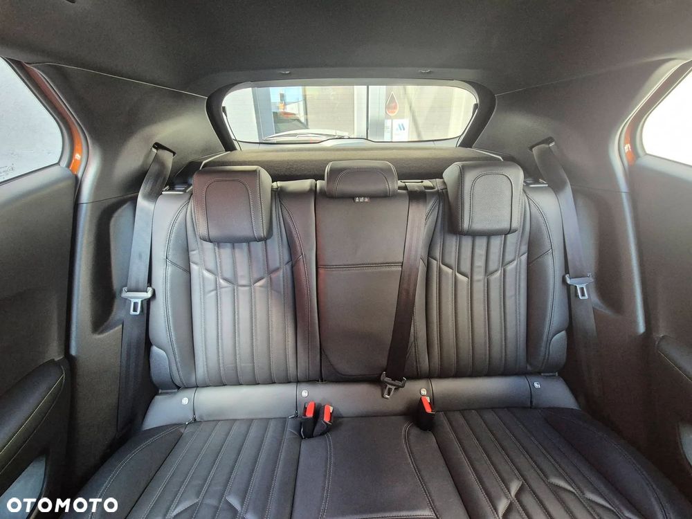 Peugeot 2008 BlueHDi 130 EAT8 GT - 21