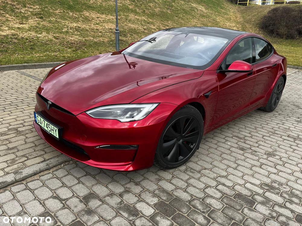 Tesla Model S - 12