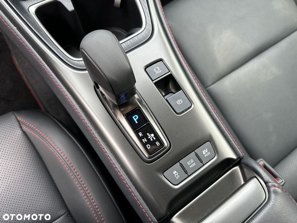 Lexus LBX 1.5 Hybrid Emotion - 15