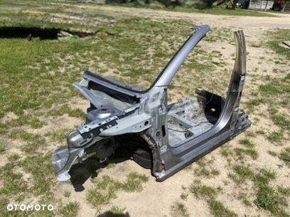 Opel Corsa F tył części karoserii - 3