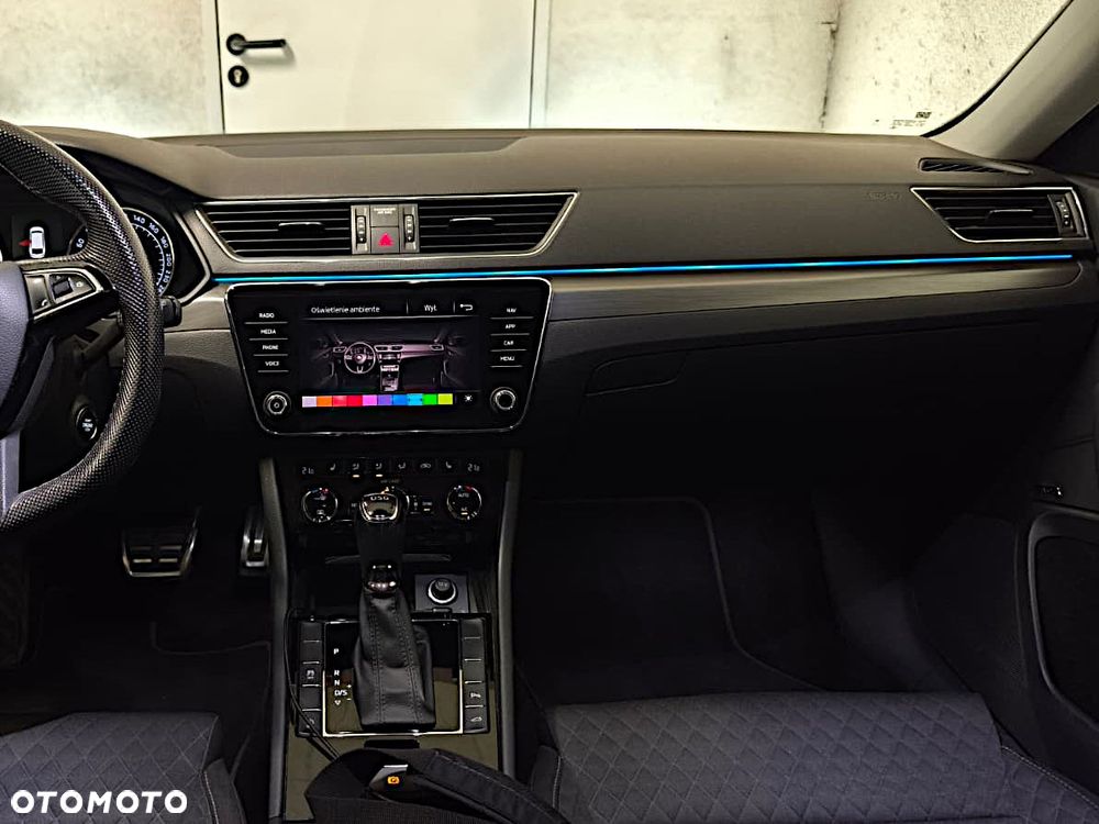 Skoda Superb 2.0 TDI Style DSG - 24