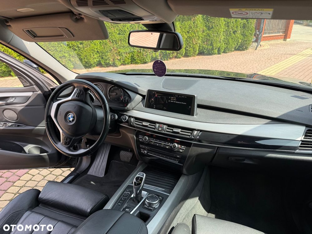 BMW X5 xDrive40d Sport-Aut - 26