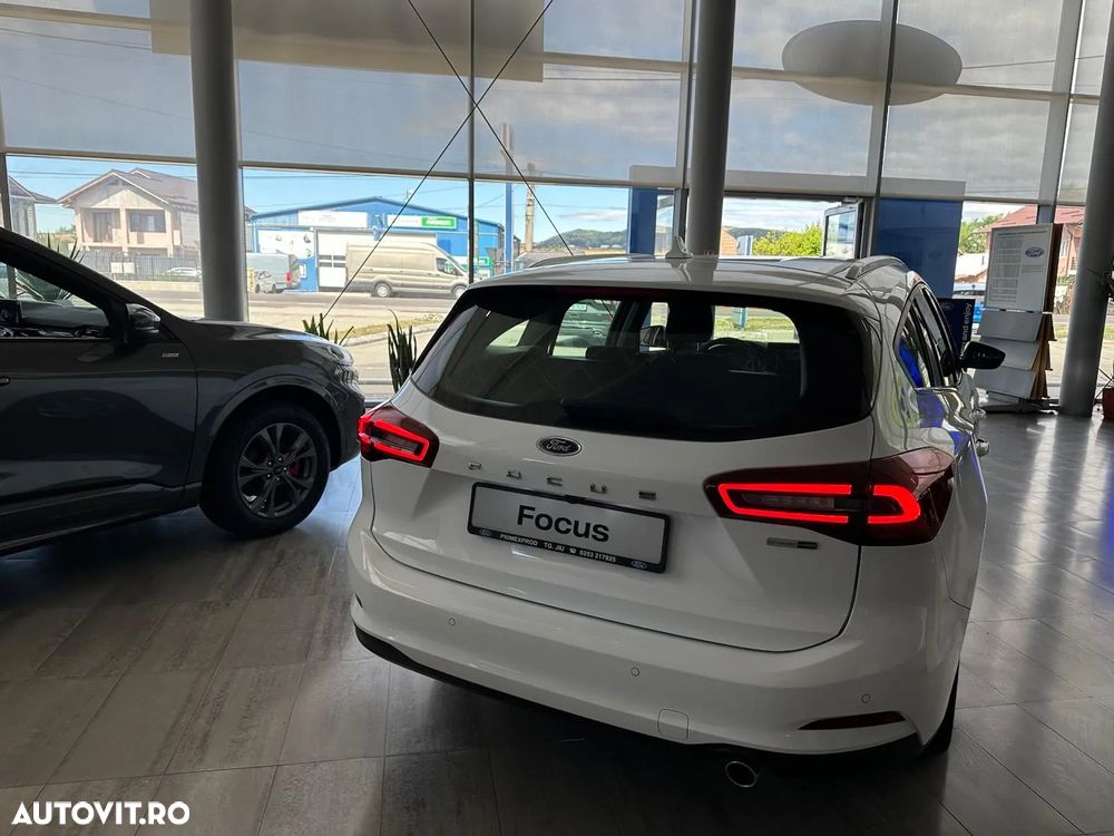 Ford Focus 1.0 EcoBoost 6MT MHEV Titanium - 3