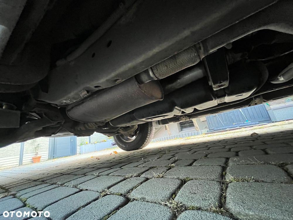 Nissan Armada 2006
