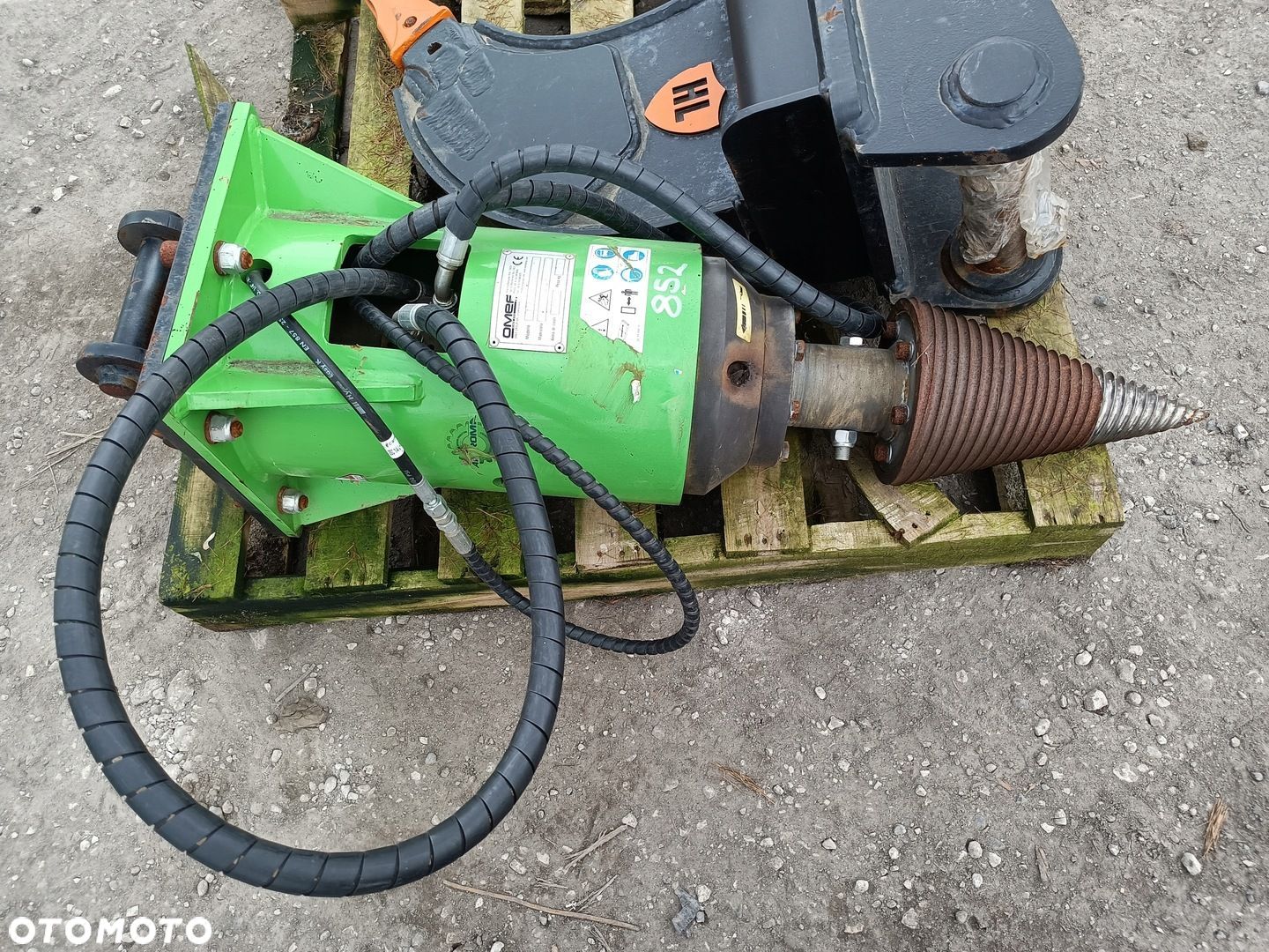 Łuparka hydrauliczna stożkowa ŚWIDER DO drewna pni korzeni OMEF SPV2 110 - 1