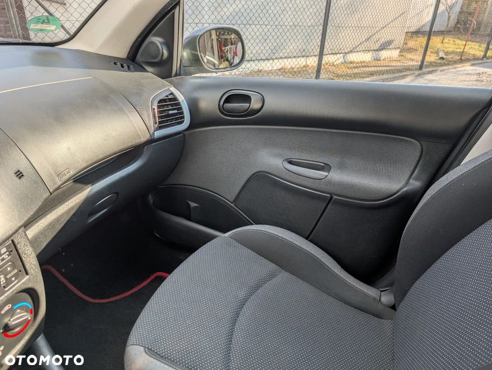 Peugeot 206 plus - 28