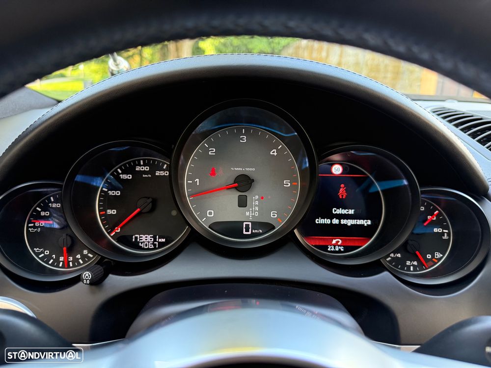 Porsche Cayenne S Tiptronic S - 32