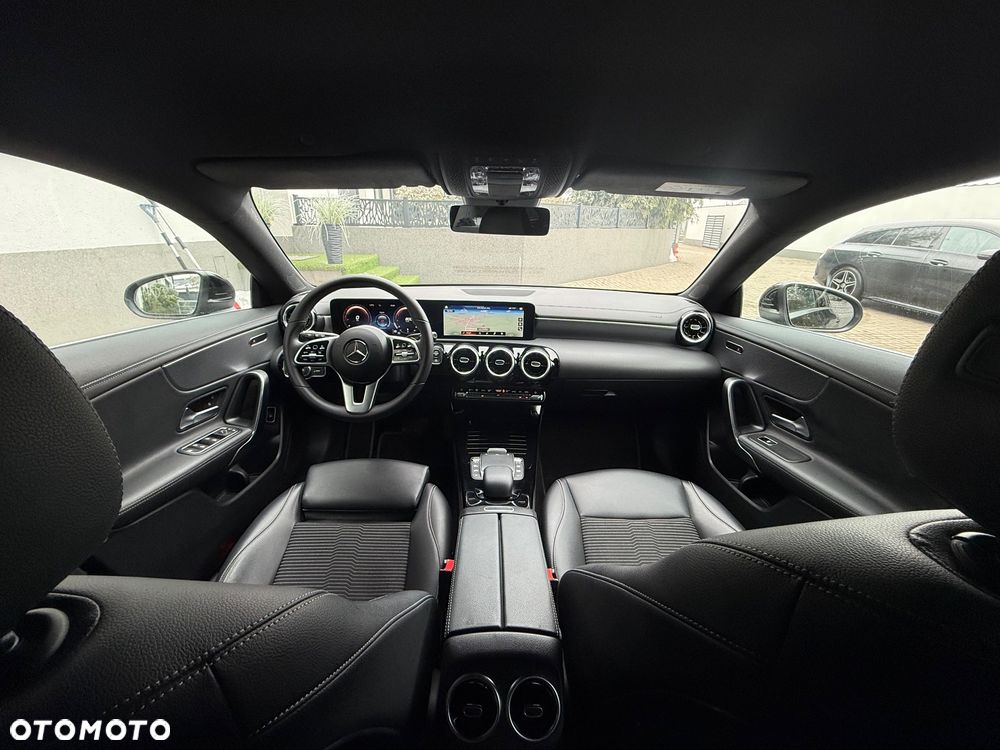 Mercedes-Benz CLA 180 7G-DCT Edition Progressive Line - 7