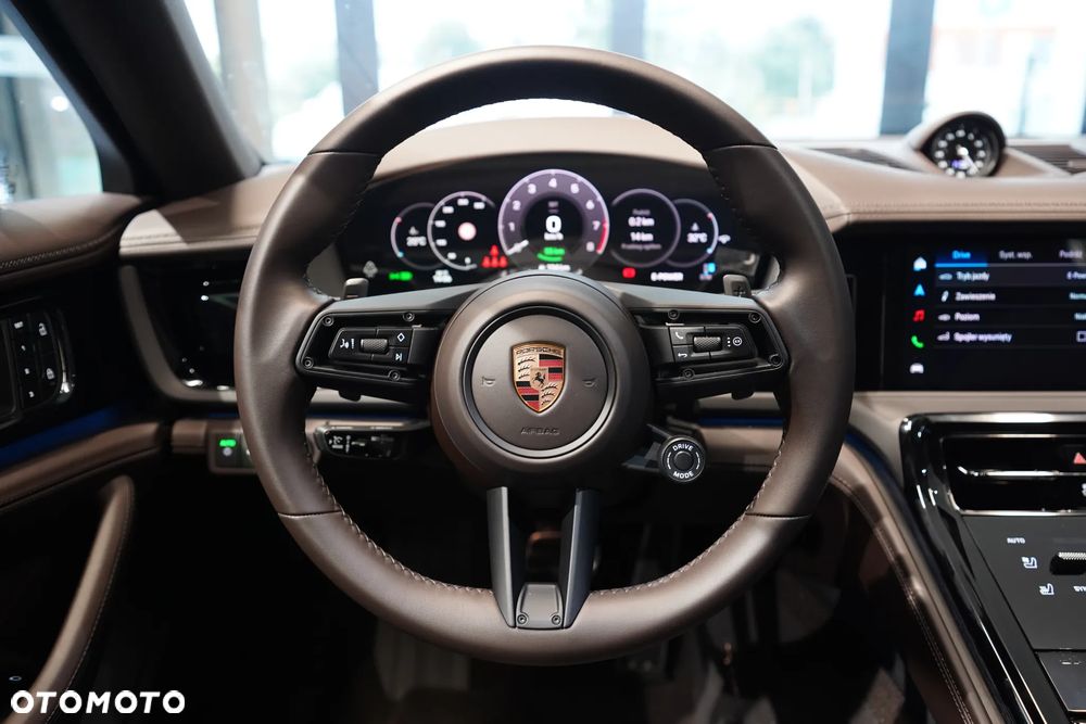 Porsche Panamera ver-4-e--hybrid-phev - 14