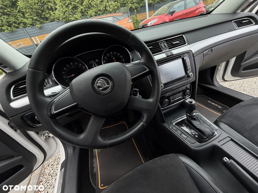 Skoda Superb 2.0 TDI Ambition DSG - 28