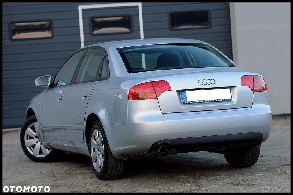 Audi A4 Limousine - 20