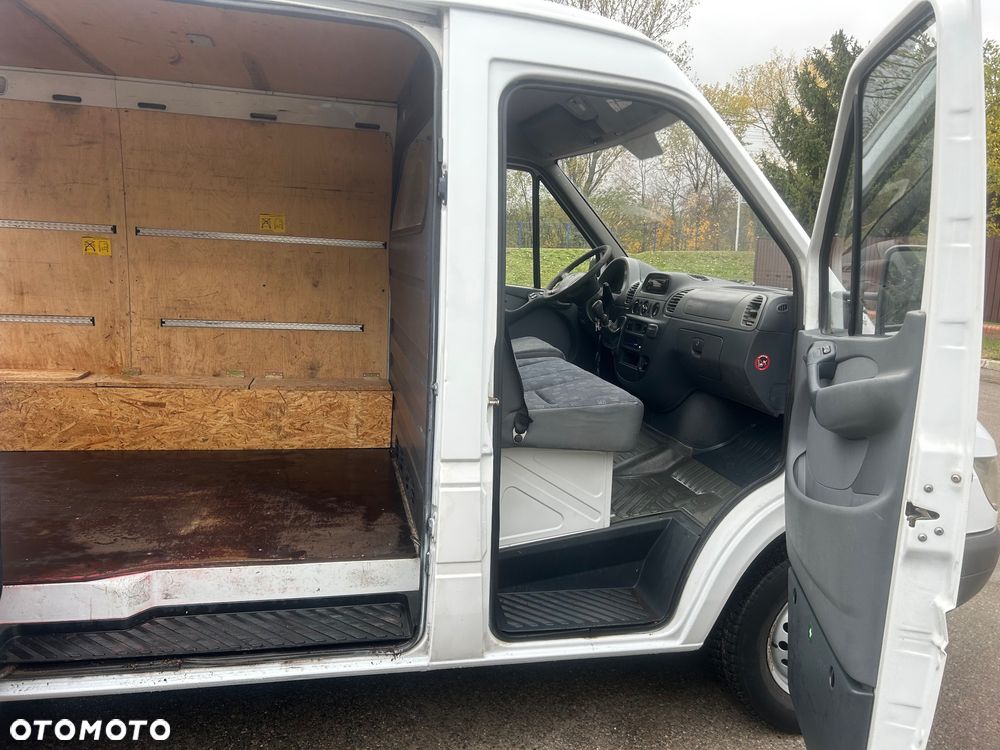 Mercedes-Benz Sprinter 208 - 25
