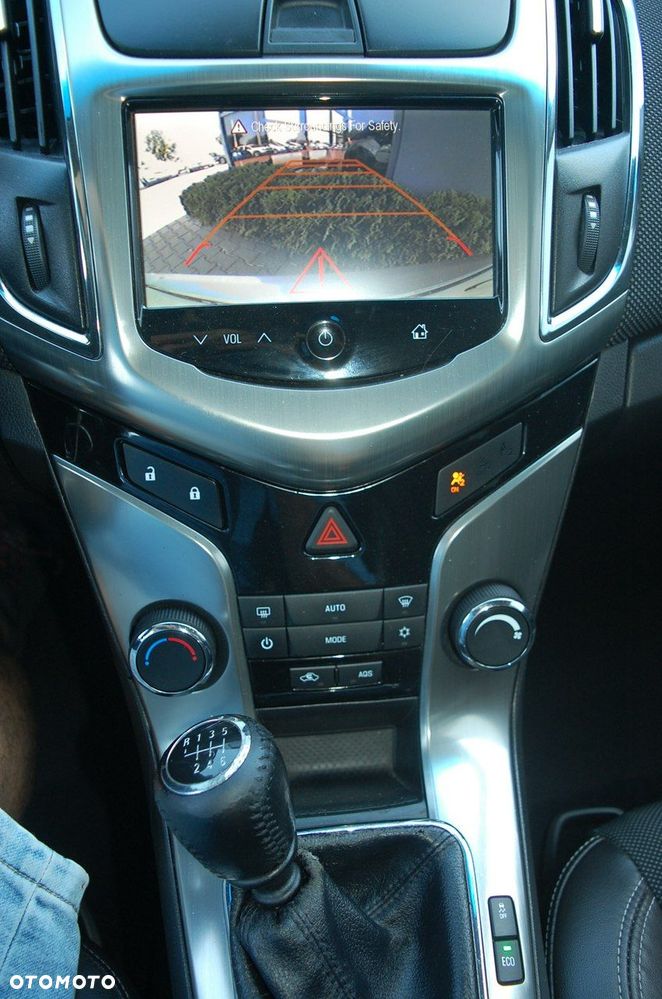 Chevrolet Cruze - 24