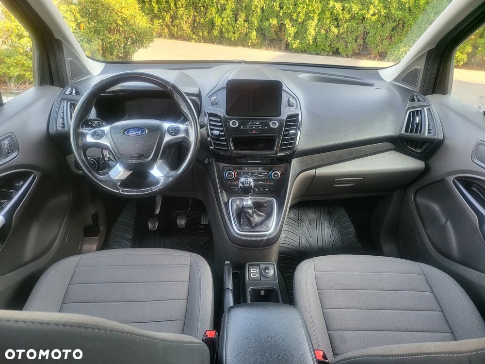 Ford Tourneo Connect Grand - 25