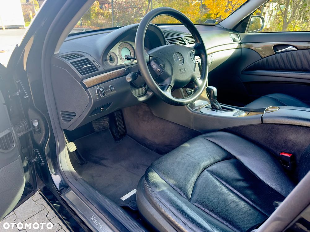 Mercedes-Benz Klasa E - 31