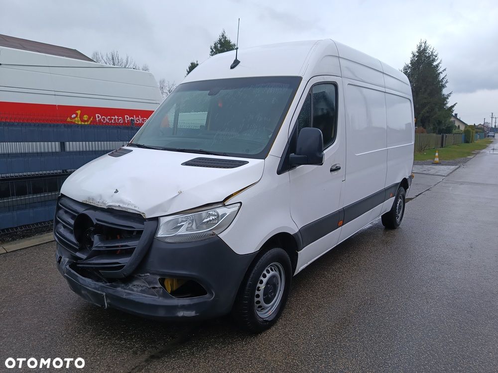 Mercedes-Benz Sprinter - 1