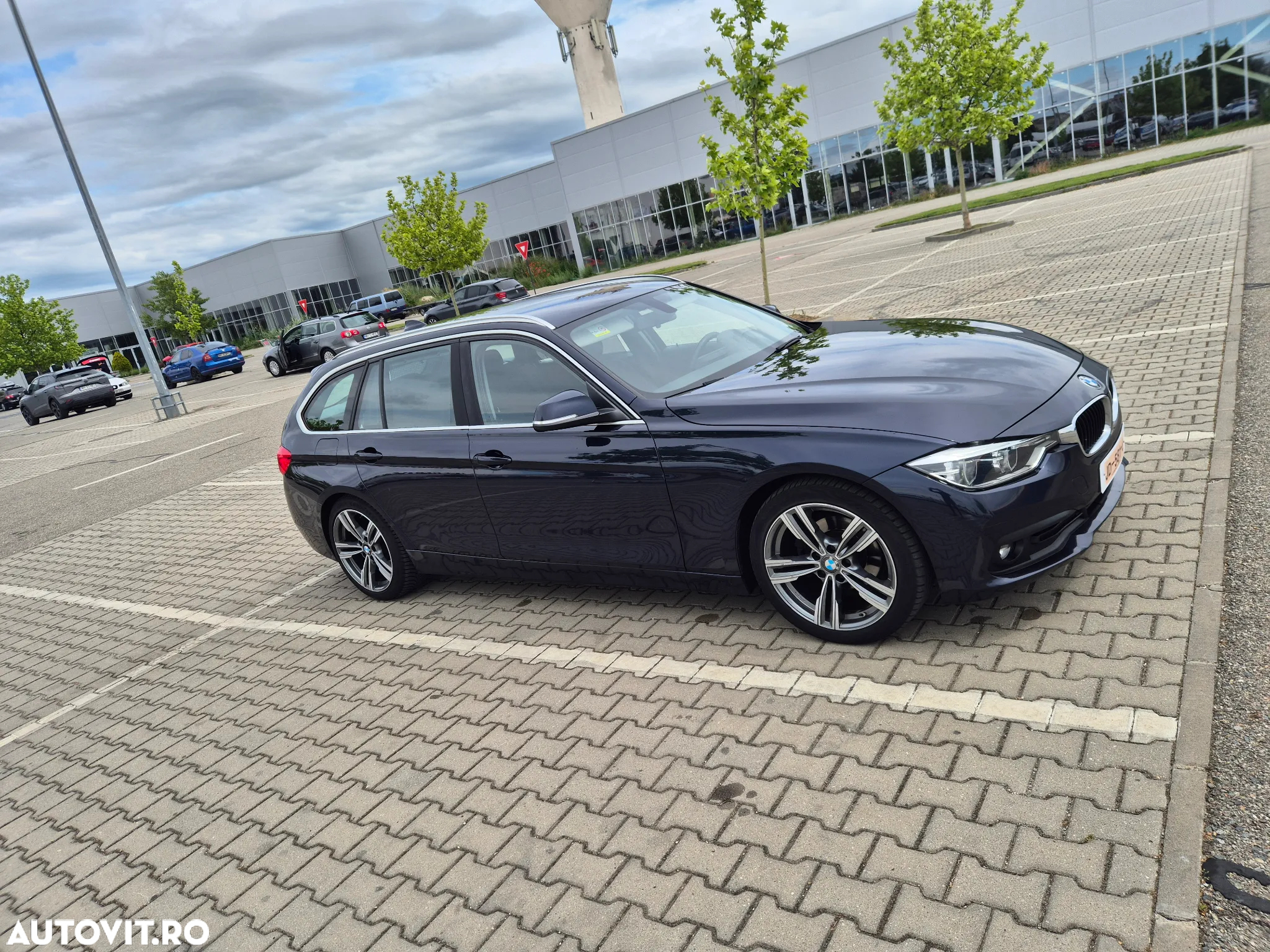BMW Seria 3 320d Touring Aut. Efficient Dynamics Edition - 4