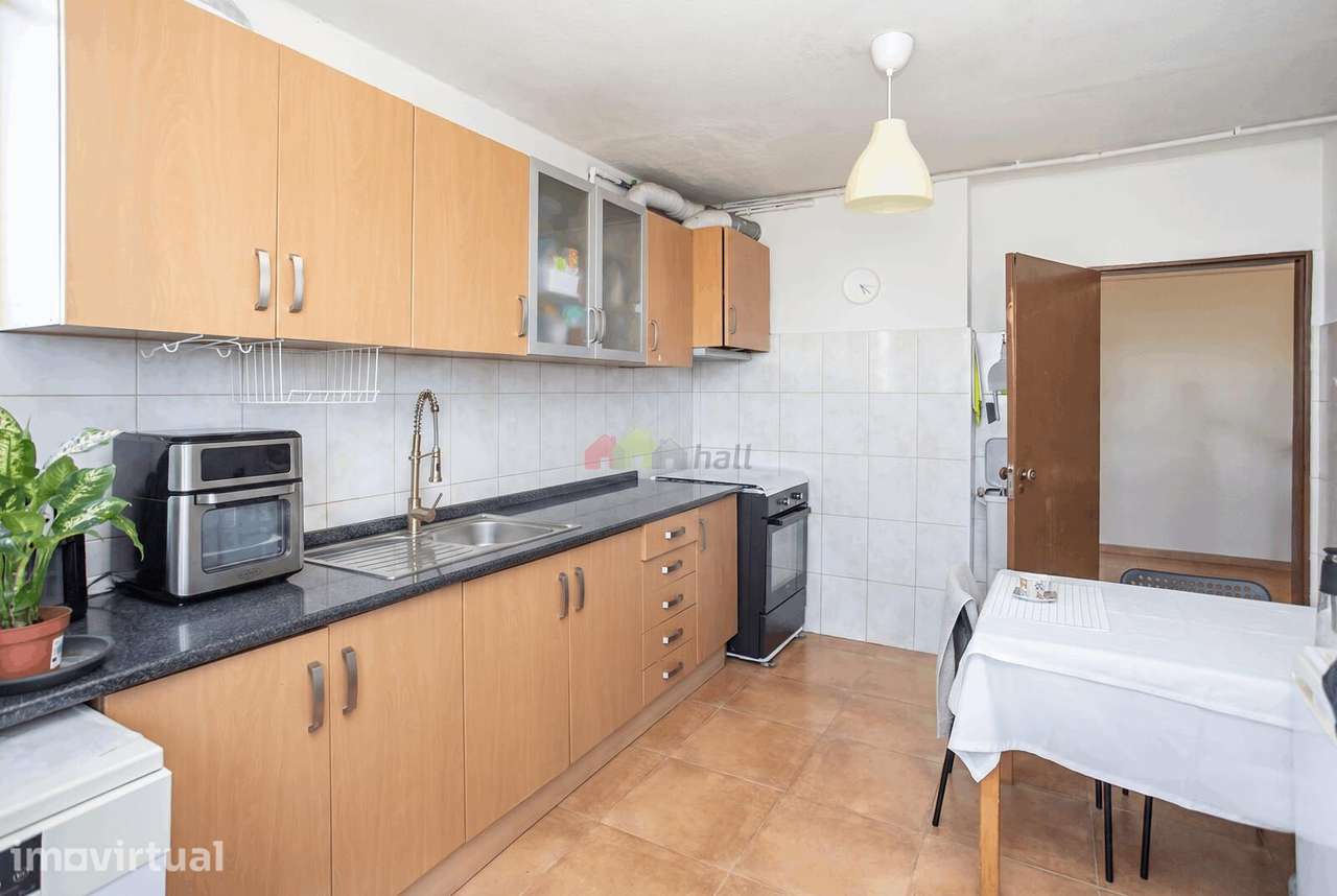 Apartamento T3 na Cidade Sol, Santo António da Charneca - Barreiro - Grande imagem: 3/23