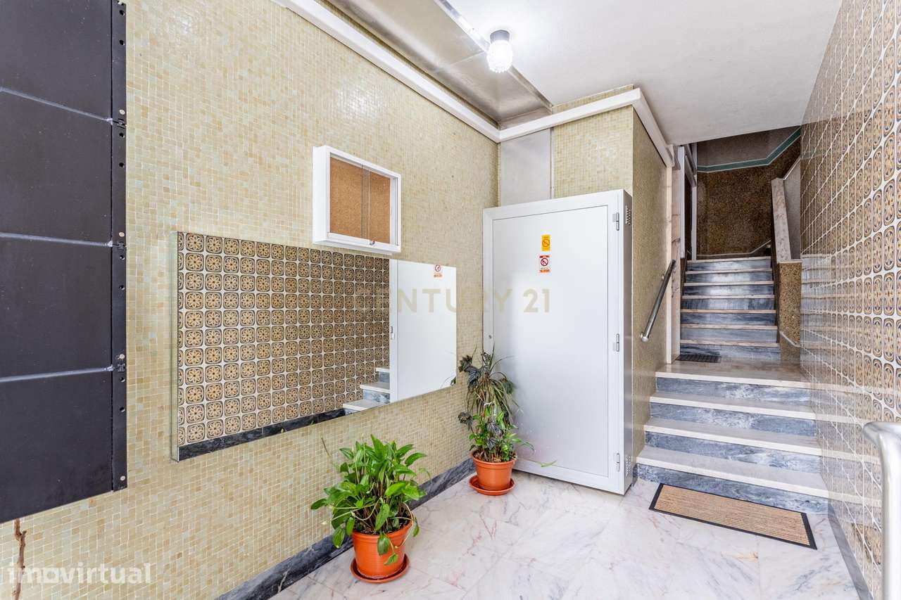 Apartamento T3 em Fonte Perra -Sacavém - Grande imagem: 2/20