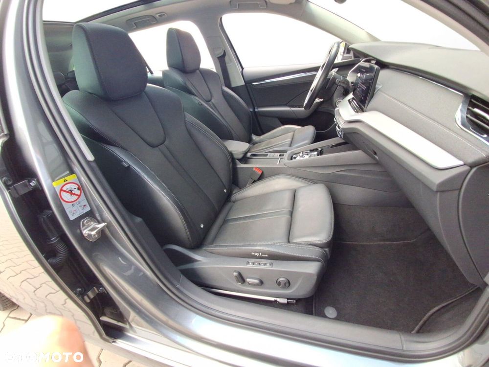 Skoda Octavia 2.0 TDI Style DSG - 25