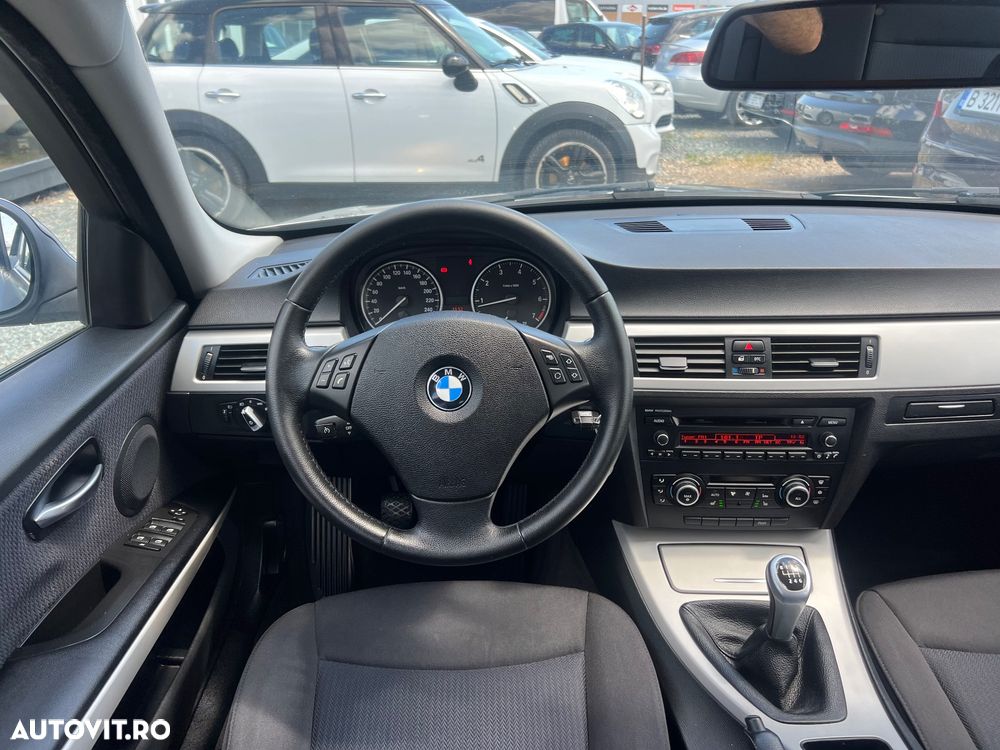 BMW Seria 3 318i Edition Lifestyle - 9