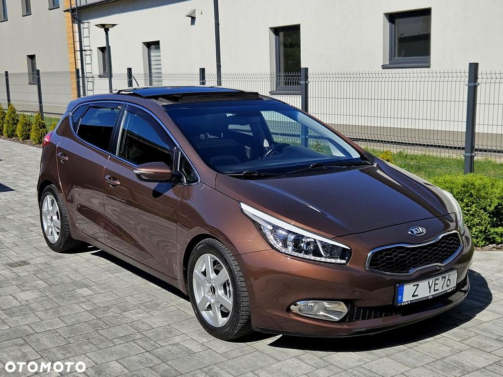 Kia Ceed 1.6 GDI DCT Platinum Edition - 15